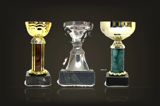 Ur kategorin Pokal Enstyck Liten