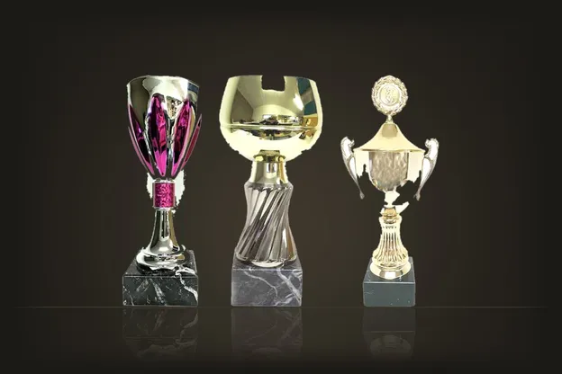 Ur kategorin Pokal Enstyck Stor
